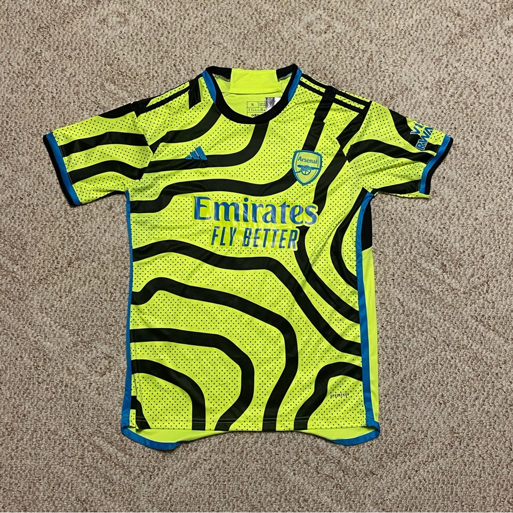 Arsenal 2023/2024 Away Kit